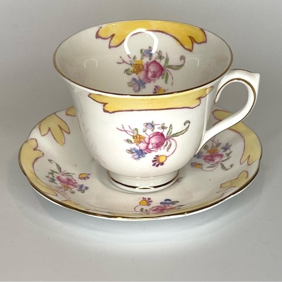 Royal Albert Other - 🔥 Royal Albert Bone China Teacup Saucer Vintage #2521 Made in England Yellow